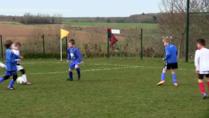 génie du foot Thaïs 8 ans