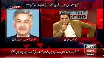 Khawaja Asif Insults Arshad Sharif in Live Show By Now Entertaining His Question