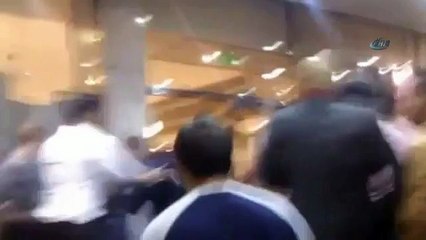 Sokak ortasında feci dayak !