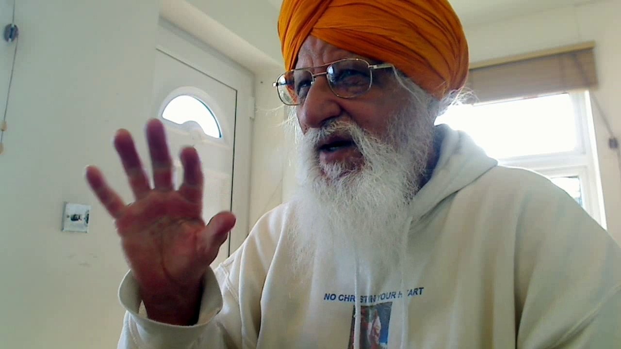 Punjabi - Christ Amar Dev Ji stresses that go by your "innerman", the Christ = Satguru and you will enjoy Peace of Mind or in Mammon, the Hell.