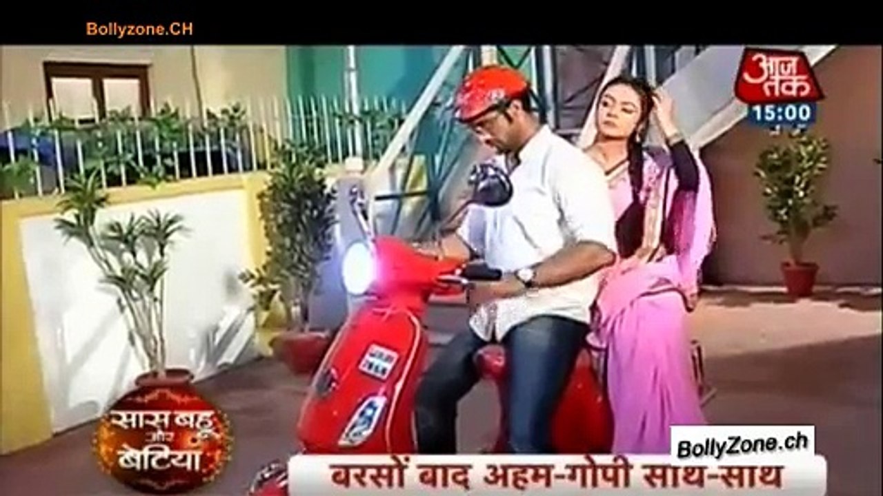 Saath Nibhana Saathiya - 31 March 2015 - Ahem Gopi Ki Romantic Bike Ride