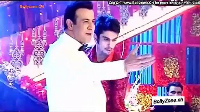 Itna Karo Na Mujhe Pyaar - 31 March 2015 - Ronit Roi Ko Aaya Gusa