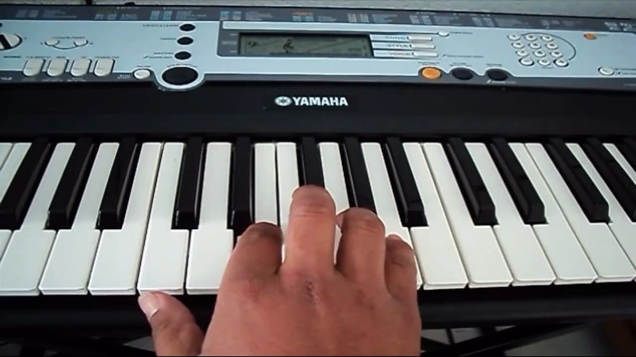 Clases de piano principiantes- Ejercicios simples