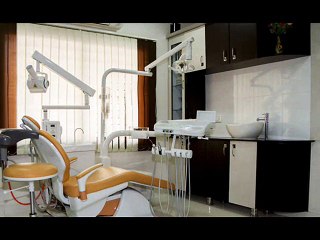 Jamnagar Dentist Dr. Bharat Katarmal Dental Clinic - An overview