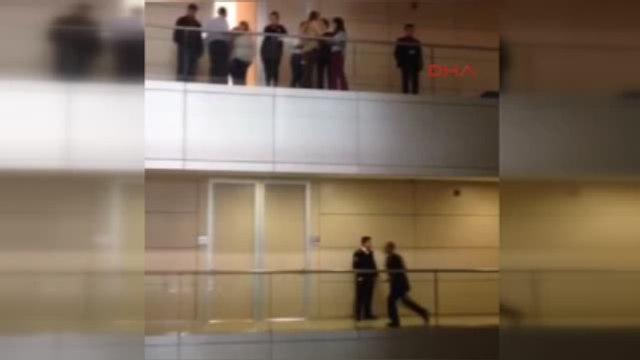 İstanbul Adliye Sarayın'da Savcı Rehin Alındı