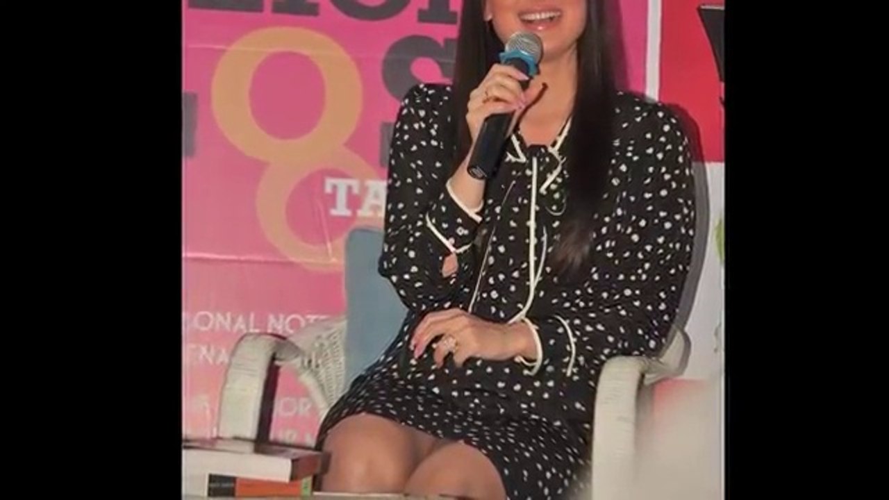 Kareena-Kapoor-Hot-Upskirt-Moment