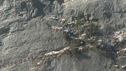 5/6 Tourisme en Suisse Visitez l'Oberland bernois Lauderbrunnen --Tourism in Switzerland Discover Trümelbach cascade --Tourismus in der Schweiz Besuchen Sie Stechelberg -- Turismo in Svizzera Visitare Gimmelwald