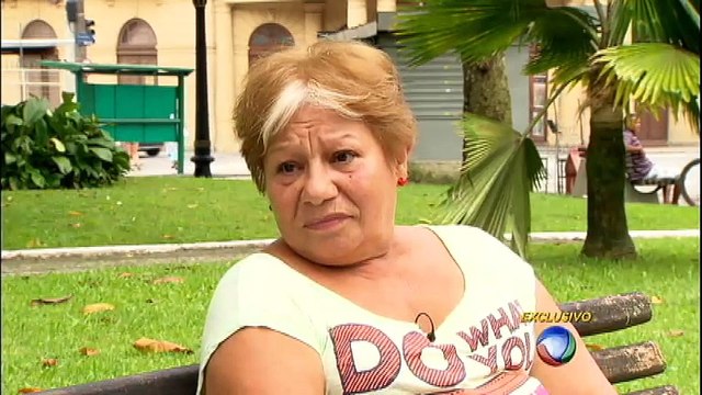 Assistir REPÓRTER RECORD INVESTIGAÇÃO - Parte Única - Veja como vivem as idosas que ainda se prostituem na zona portuária de Santos (SP) - 30-03-2015