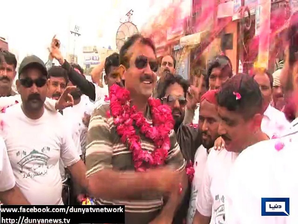 Jamshed Dasti takes to streets on bicycle in campaign against graft, corruption