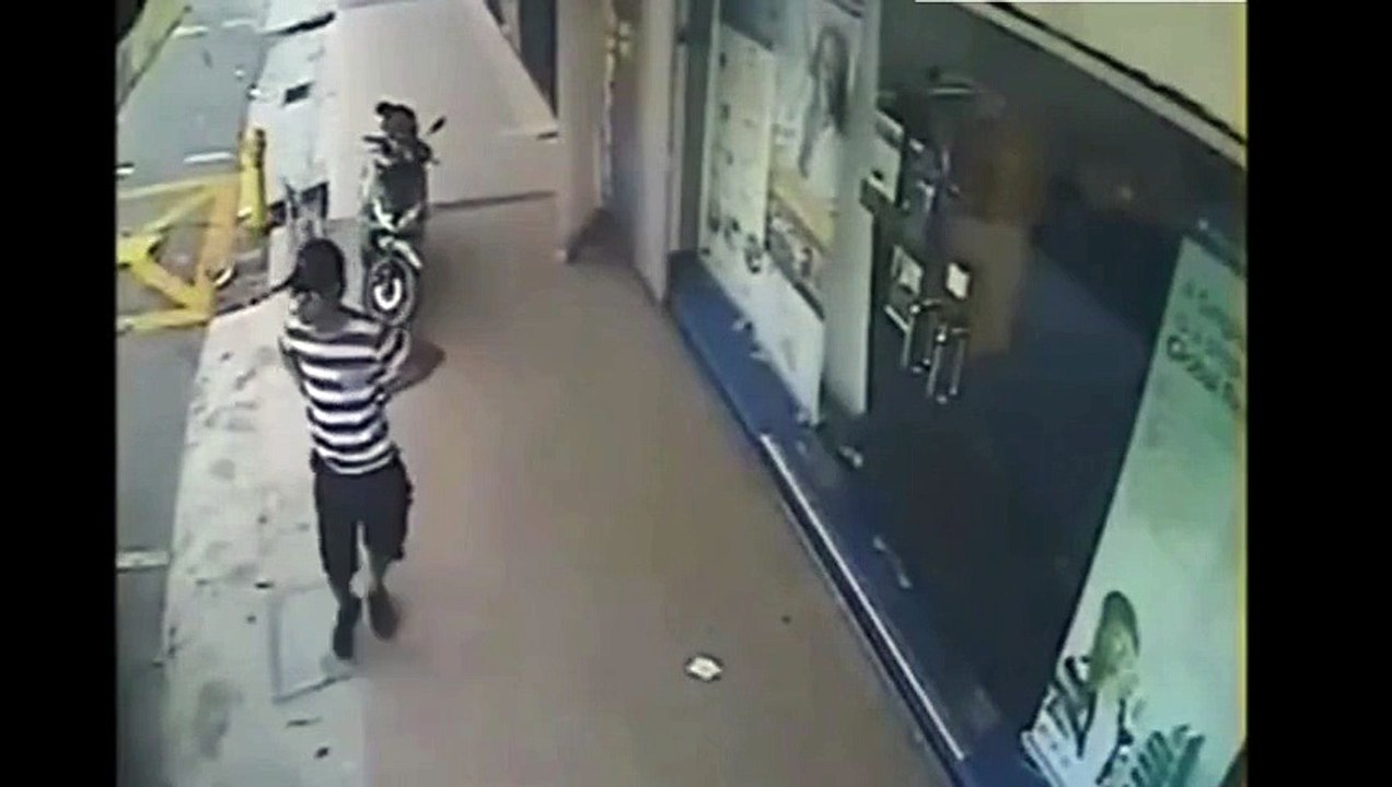 OMG!! Helpless girl