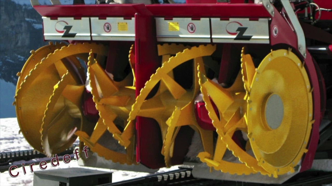 2/6 Tourisme en Suisse Les chemins de fer à crémaillère -- Tourism in Switzerland cogwheel railway--Tourismus in der Schweiz Schynige Platte-Bahn -- Turismo in Svizzera Ferrovie a cremagliera