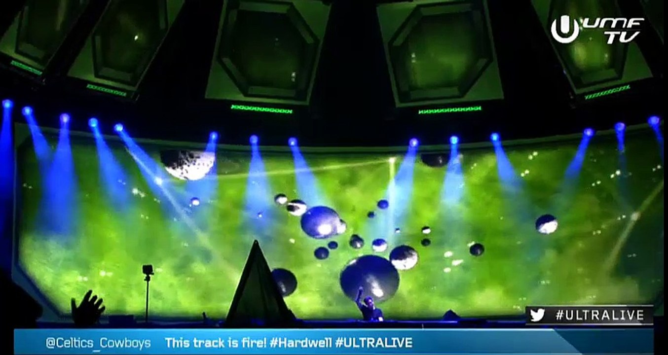 Hardwell feat. Jake Reese - Mad World [Live Ultra Miami 2015]