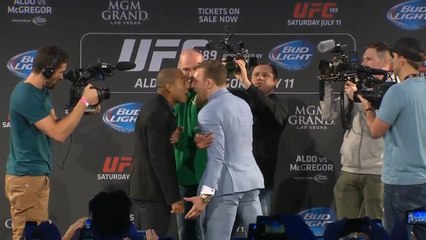 Veja a encarada eletrizante de Aldo e McGregor na Irlanda