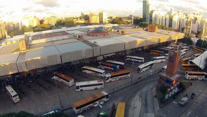 Timelapse de la terminal de  Tres Cruces previo a Semana Santa
