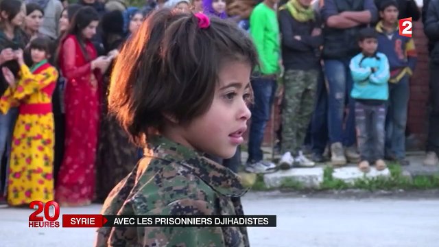 Syrie : prisonniers des Kurdes, deux jihadistes de l'Etat islamique témoignent