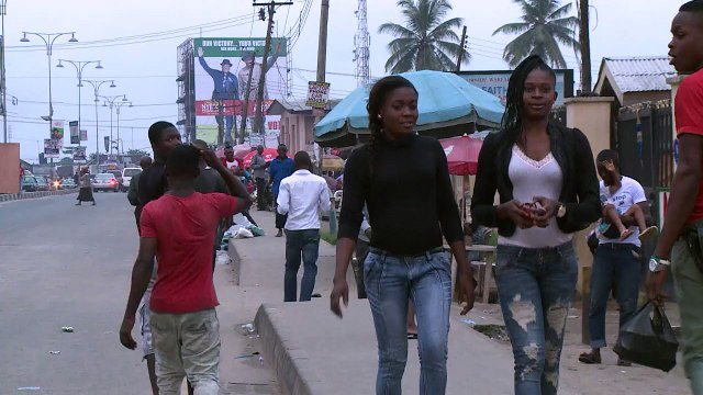 Présidentielle au Nigeria: Buhari revendique la victoire