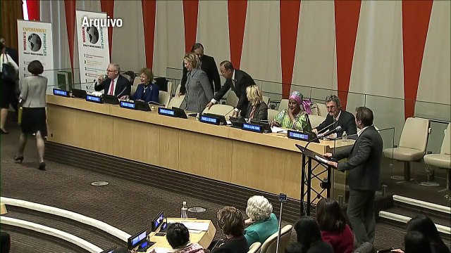 Hillary Clinton é convocada ao Congresso para explicar e-mails