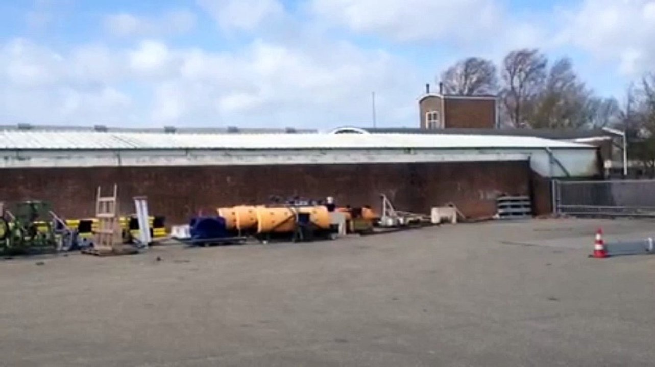 We hadden net de brandweer gebeld, maar toen die kwam lag ie al om - RTV Noord