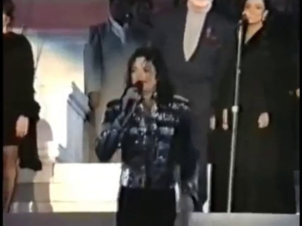 We Are The World  "USA FOR AFRICA" LIVE {Miros Mar}¸.•*¨*• ♪♫