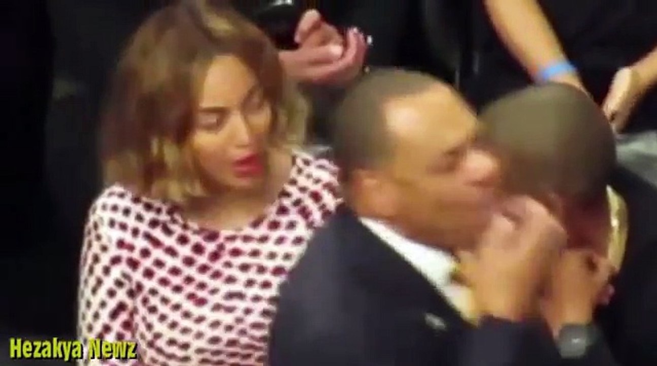 BIZZARRE!! Beyonce SWAYS Back & Forth With NO Music PLAYING at Courtside Basketball Game!!