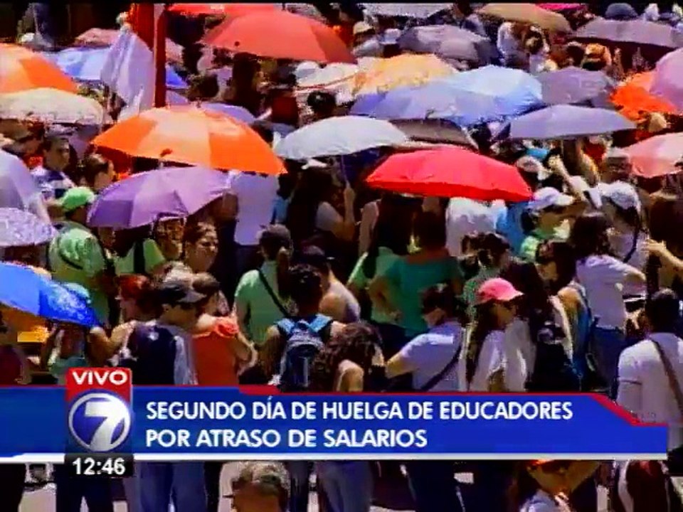 Chinchilla garantiza que gobierno tiene fondos para pagar a educadores