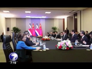 Luis Guillermo Solís justificó los cinco viajes que ha realizado como mandatario