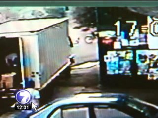 Video capta choque de dos motos en el que falleció un adulto mayor