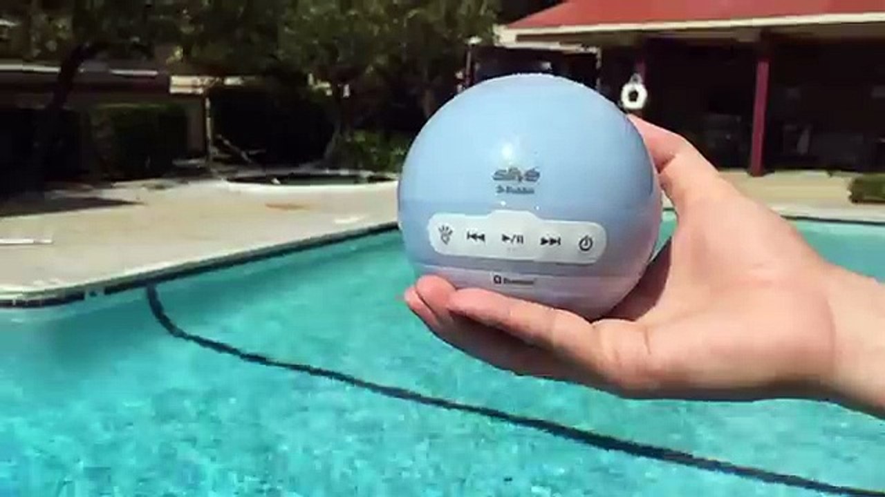 Throw Slive S-bubble into water recorded by iPhone Slow motion camera