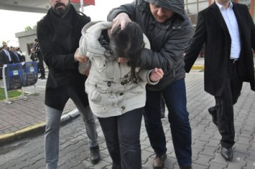 Teröristlerin Cenazesinin Olduğu Adli Tıp Kurumu Önünde Eylem