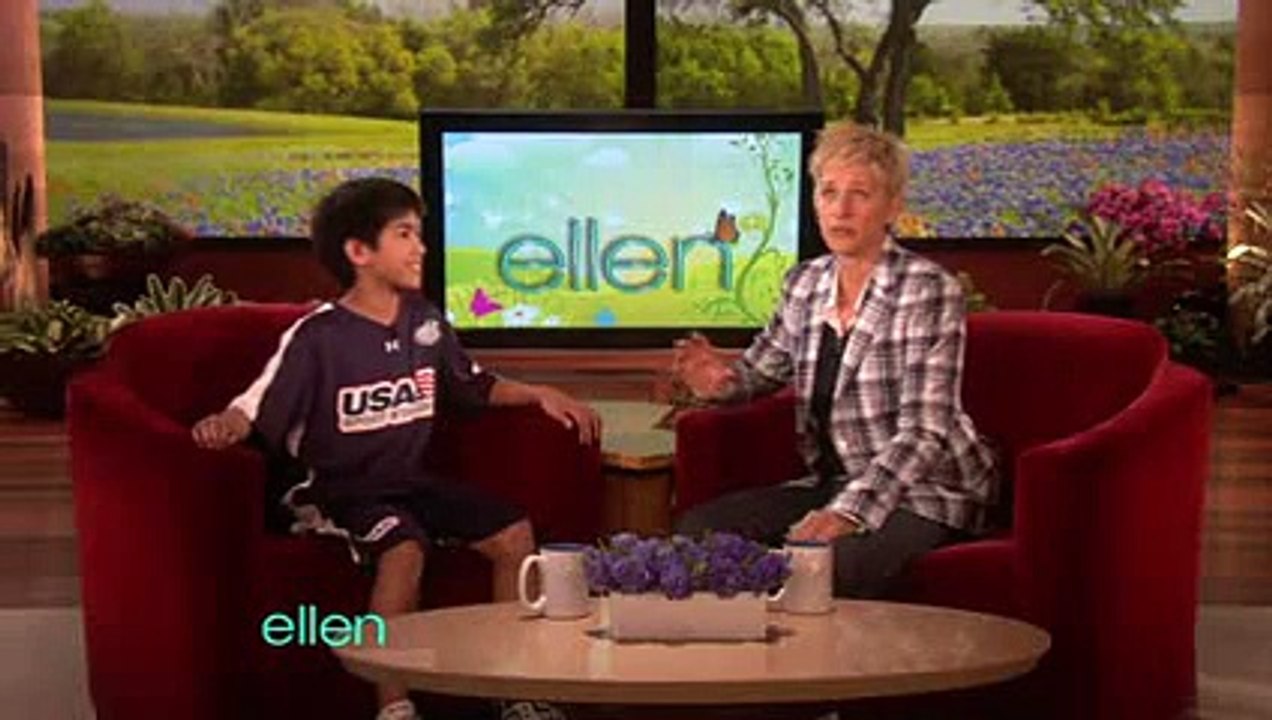 Ellen Gets Stackin' - YouTube