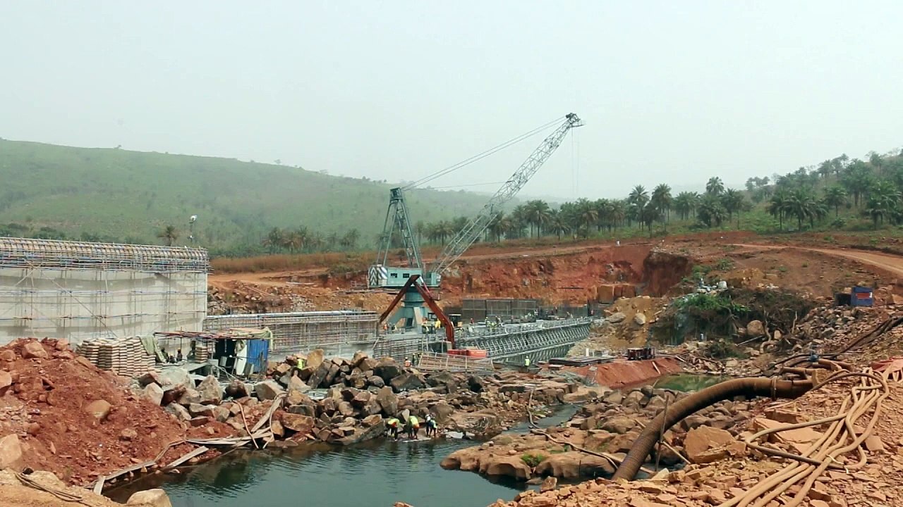 Neuer Mega-Staudamm sorgt Anwohner in Guinea