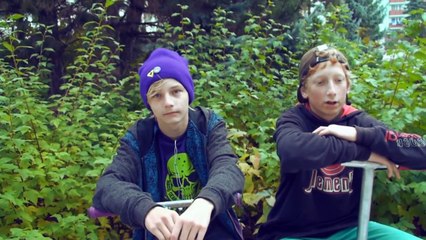 Denis Karetka a Boris Martvoň - Freestyle scootering