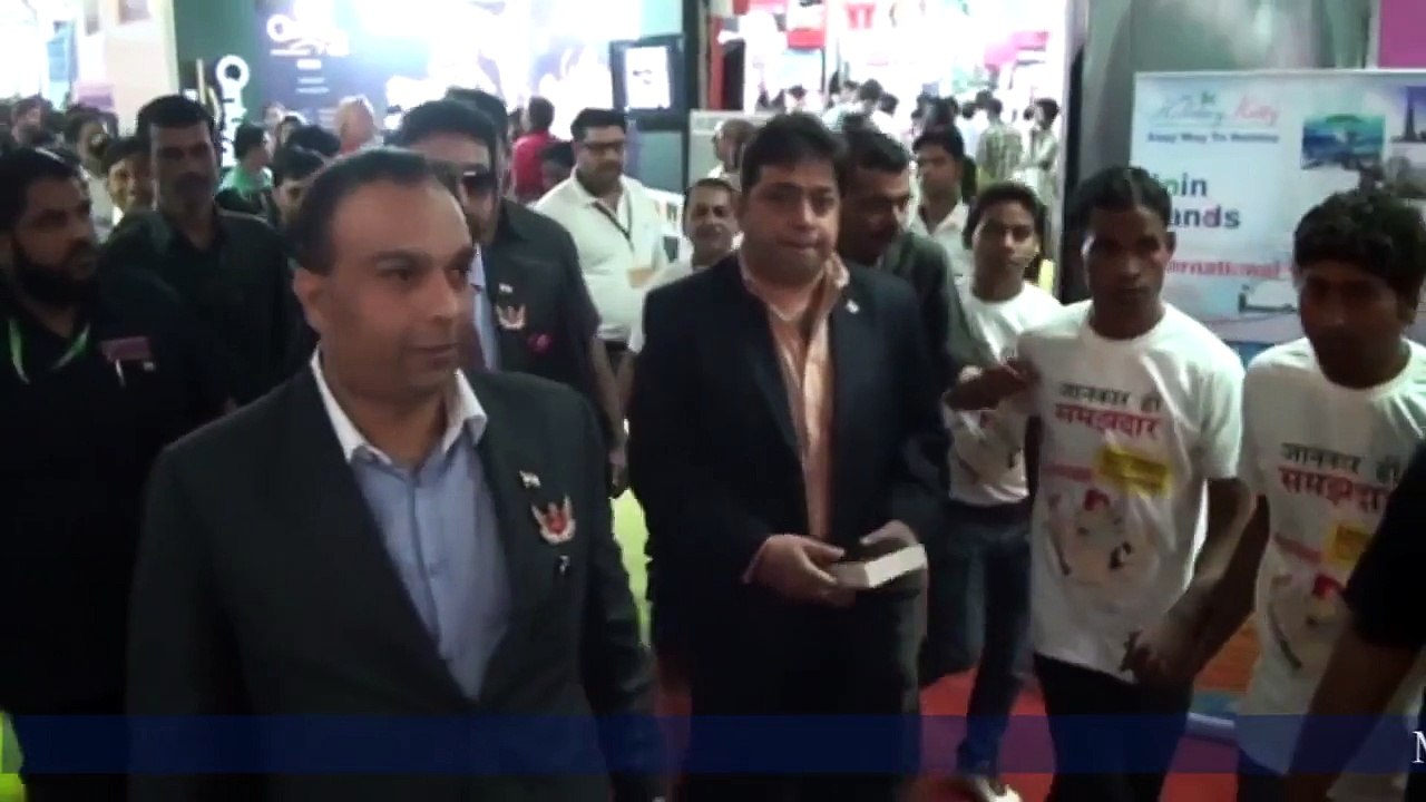 Kashiff Khan With Raj Kundra at the launch of SFL Fitness Stall, New Delhi
