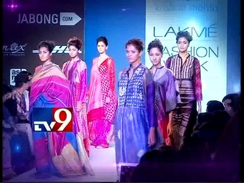 Lakme Fashion Week 2015 : Aditi Rao Hydari,Sagarika Ghatge Ramp Walk-TV9