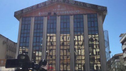 AK Parti Kartal İlçe Binasına Baskın