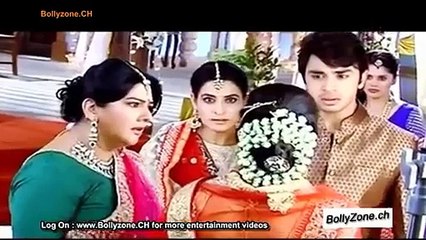 Mere Rang Mein Rangnewali - 1 April 2015 - LD Radha Ke Beach Doriyaan