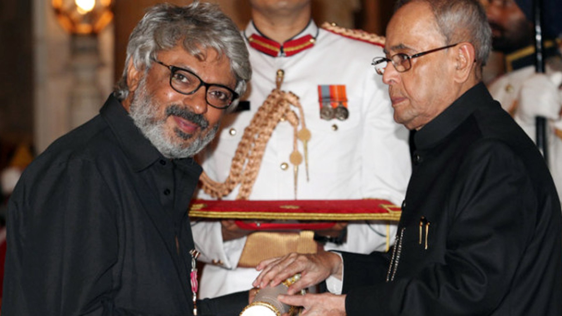 Sanjay Leela Bhansali Receives PADMASHRI AWARD - video Dailymotion