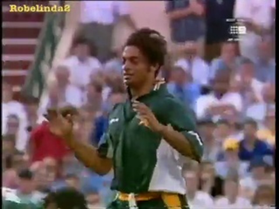 10 Wickets You Haven't Seen From Shoaib Akhtar Vs Aussies
