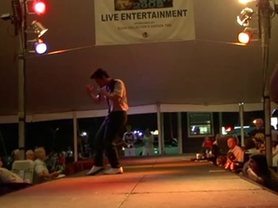 Jamie MacDonald sings 'SHAKE, RATTLE, AND ROLL' at Elvis Week 2008 (video)