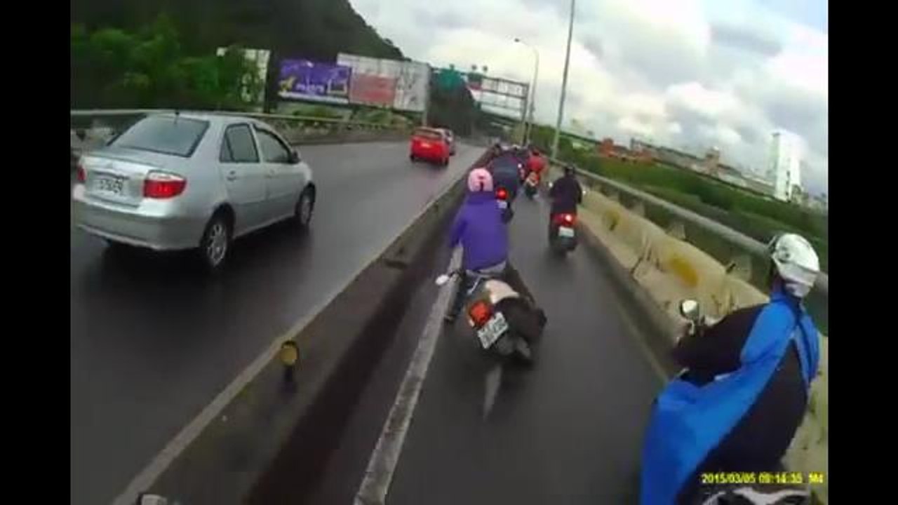 Compilation d'accident divers dans d'autres pays que la Russie