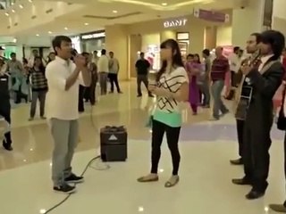 Une Demande en Mariage... Qui Tourne Vraiment Mal !!