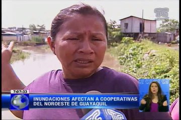 Desbordamiento de una zanja genera problemas en Guayaquil