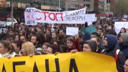 Makedonya'da Öğrenciler Kötü Reformlara ?dur? Dedi