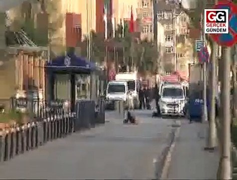 İSTANBUL EMNİYET MÜDÜRLÜĞÜ ÖNÜNDE SİLAH SESLERİ