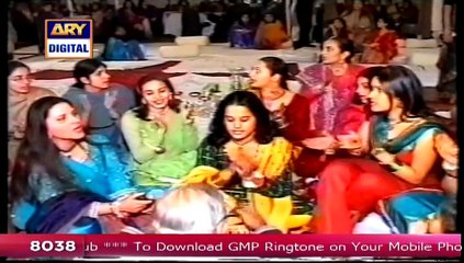 Nadia Hussain Shows Her Wedding Videos In Live Show