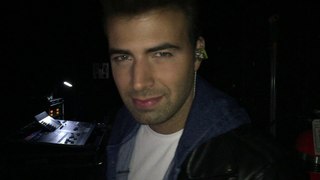 Jencarlos Getting Pumped For The Show