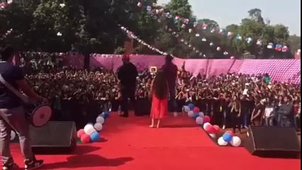 Girls went crazy.. just watch