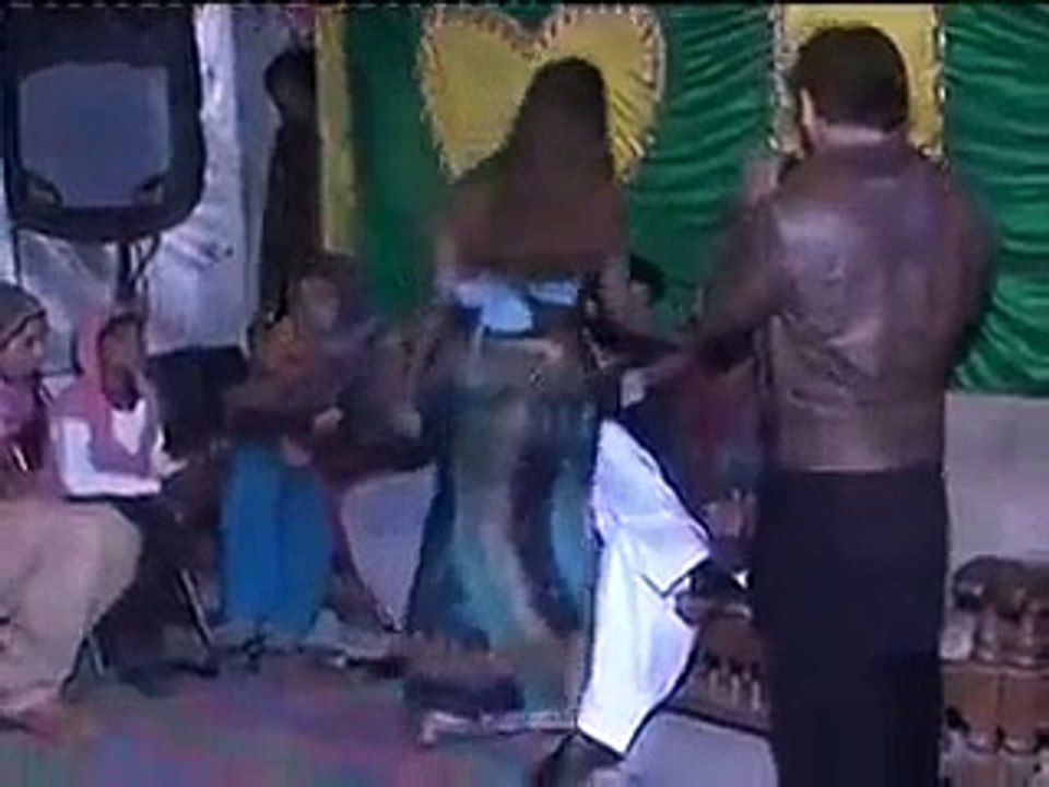 Desi Wedding Lahore Dance - 2015