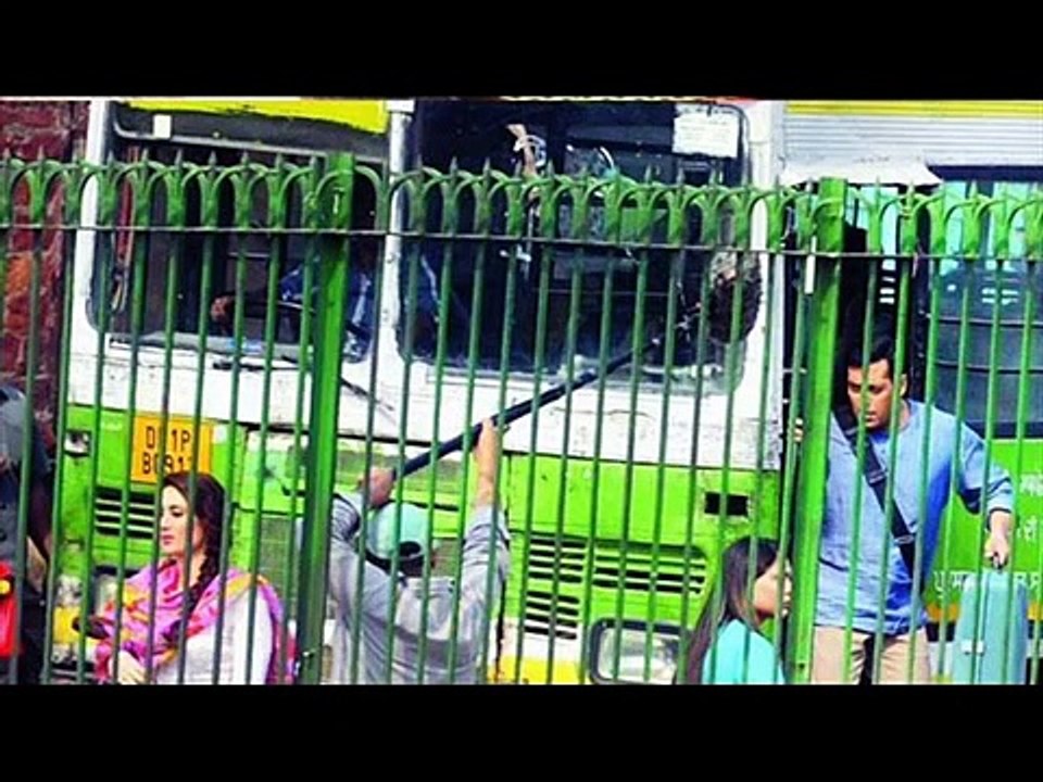 Bajrangi Bhaijaan Official Trailer 2015 Salman Khan-Kareena Kapoor Khan