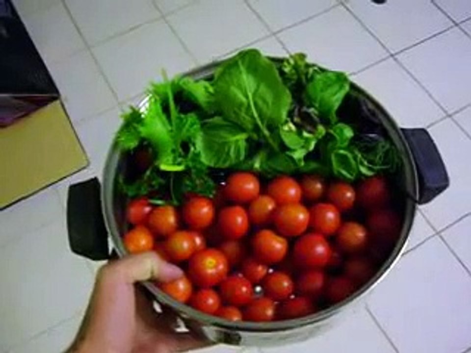 durianrider꞉ 10 second raw tv dinner..